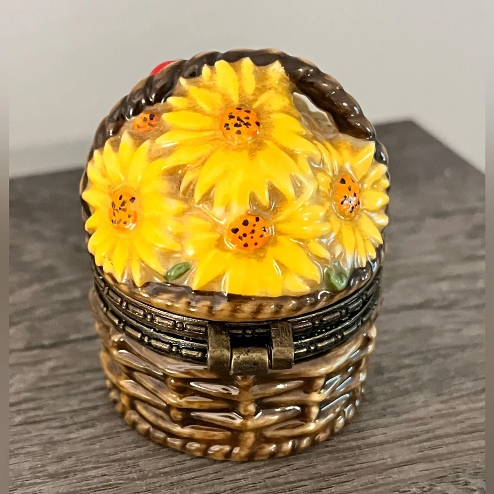 National Home Gardening Club Collection Trinket Box Sunflower Basket & Seeds